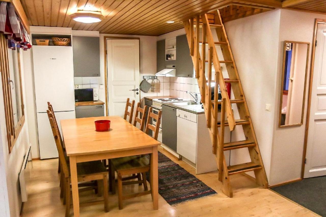 Apartment Rentun Maja Сариселка Екстериор снимка